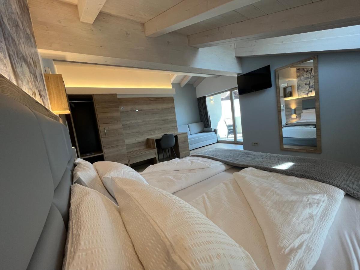 Le Rocce Val Di Non - Quality Room & Breakfast Tassullo Eksteriør bilde
