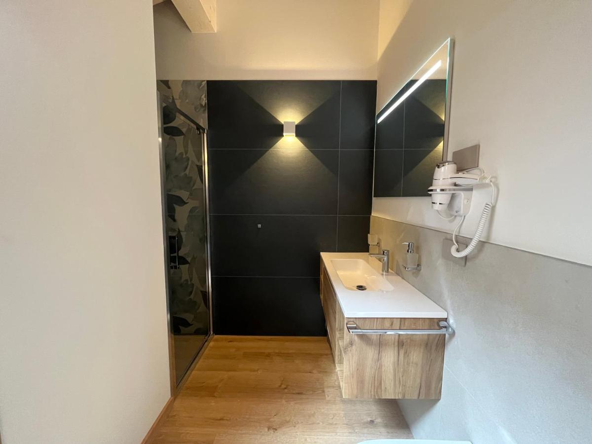 Le Rocce Val Di Non - Quality Room & Breakfast Tassullo Eksteriør bilde