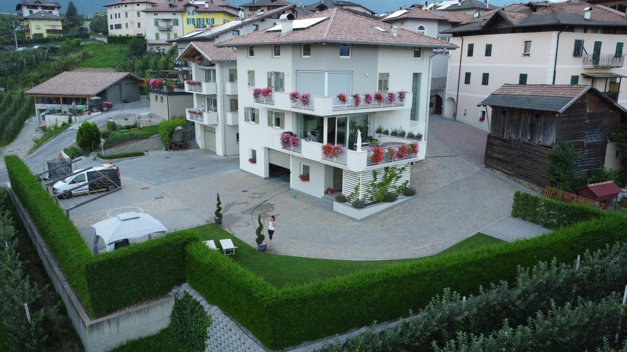 Le Rocce Val Di Non - Quality Room & Breakfast Tassullo Eksteriør bilde