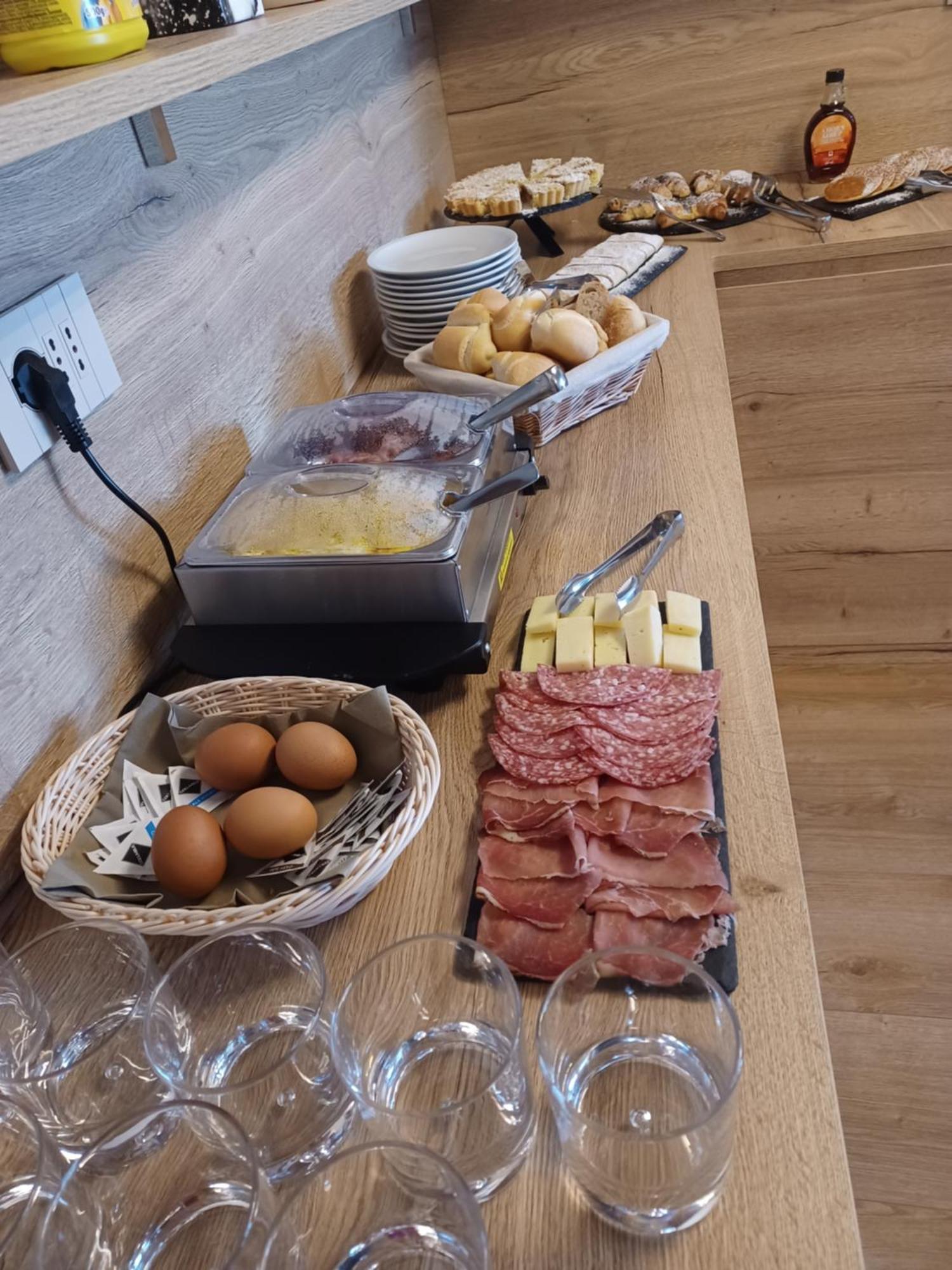 Le Rocce Val Di Non - Quality Room & Breakfast Tassullo Eksteriør bilde